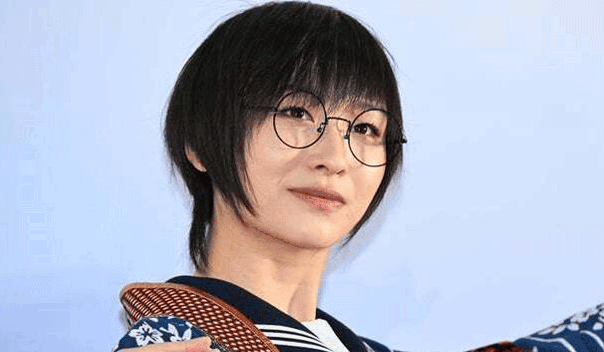 新しい学校のリーダーズ suzukaは身長でかい!168cmでカップスリーサイズも凄い!